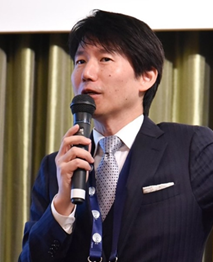 白石卓也氏